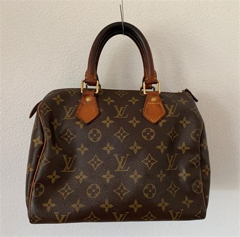 vintage louis vuitton speedy bags